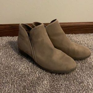 Tan Time and Tru ankle boots